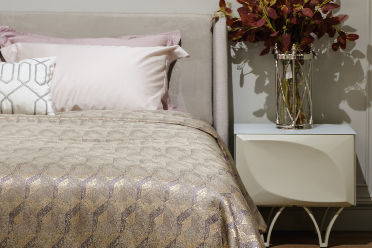 GD-TON05-POKR ZOL Покрывало MODENA золотое