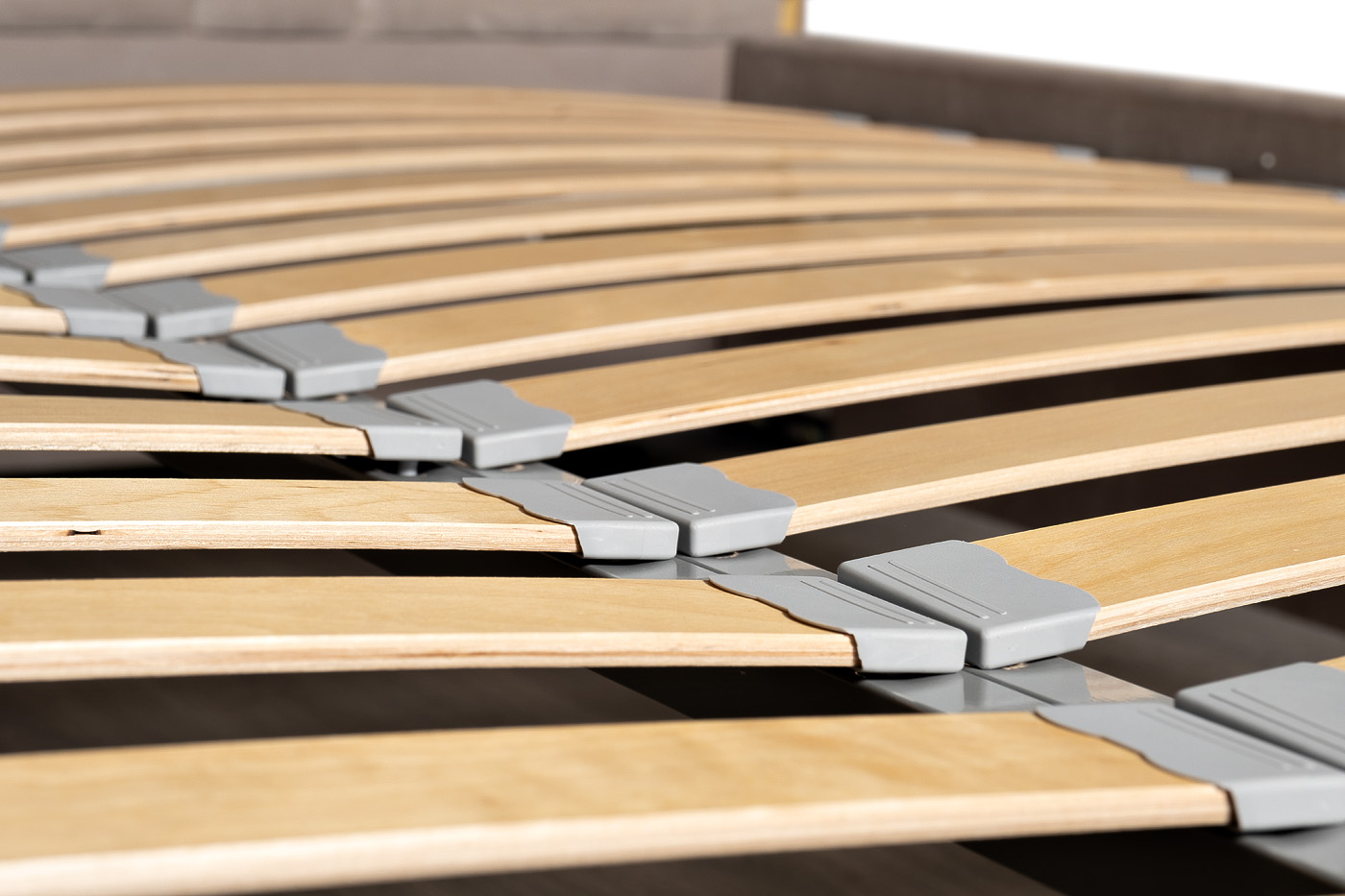 102AN-KRO-31800-SER Кровать Lancy, велюр серый