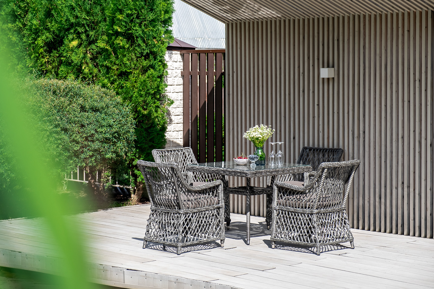 "Арлиш" обеденная группа плетеная на 4 персоны, цвет графит