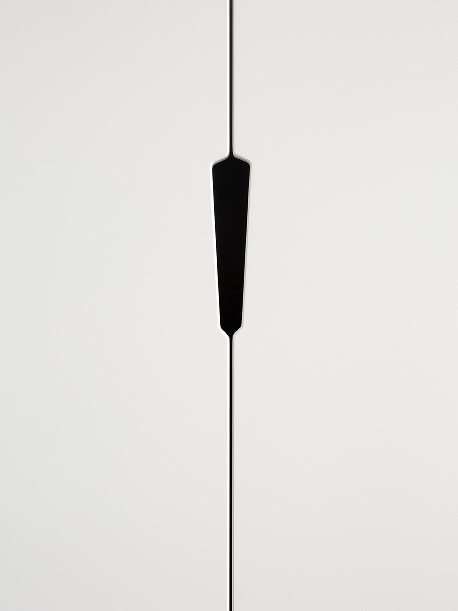 Шкаф деревянный белый Mia НИК 9 б/д